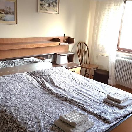 Apartment Ajdna Zirovnica Esterno foto